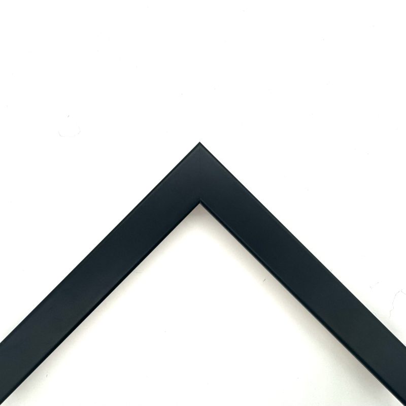 Cornice piatta  laccato opaco  nero  art. 28A22OP