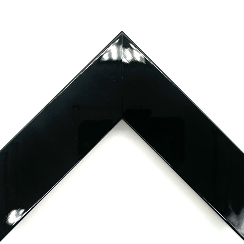 Cornice piatta  laccato luc  nero  art. 4520A220
