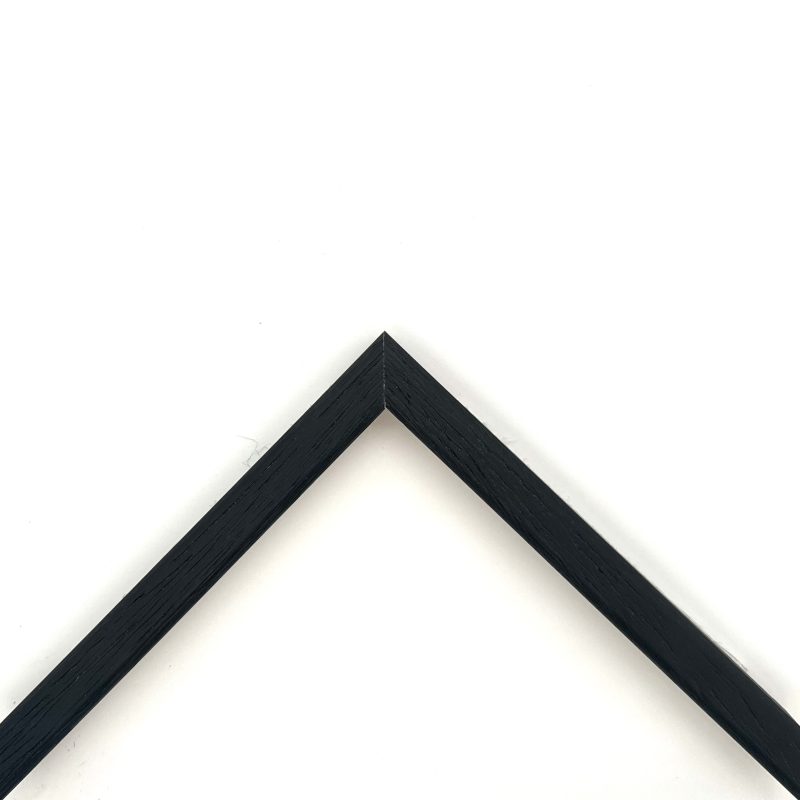 Black scratched mouldings  art. 453A474GR