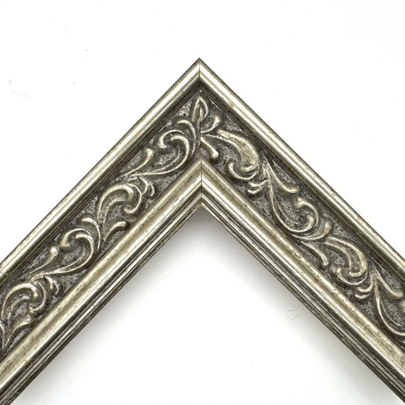 Silver  brushed foil mouldings  art. 558PAARG
